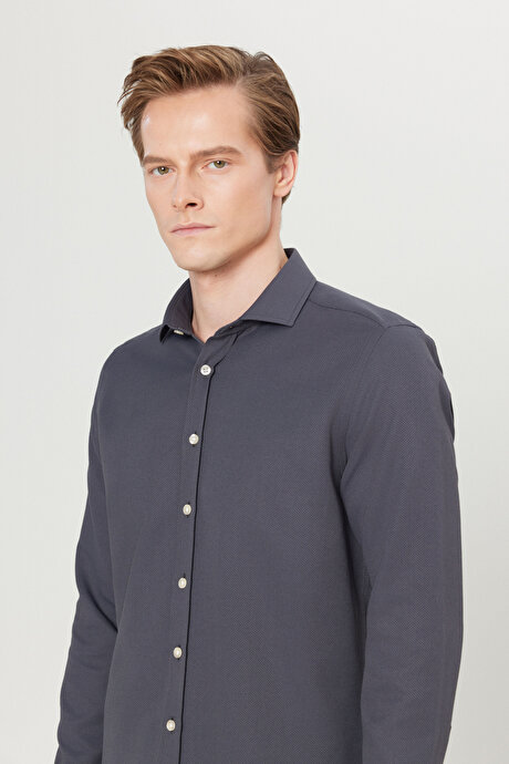 Pamuklu Tailored Slim Fit Dar Kesim Küçük İtalyan Yaka Armürlü Antrasit Gömlek resmi