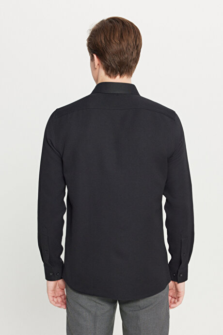 Pamuklu Tailored Slim Fit Dar Kesim Küçük İtalyan Yaka Armürlü Siyah Gömlek resmi