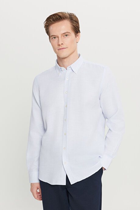 Pamuklu Tailored Slim Fit Dar Kesim Düğmeli Yaka Armürlü Açık Mavi Gömlek resmi