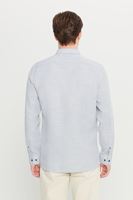 Pamuklu Tailored Slim Fit Dar Kesim Düğmeli Yaka Armürlü Lacivert Gömlek resmi