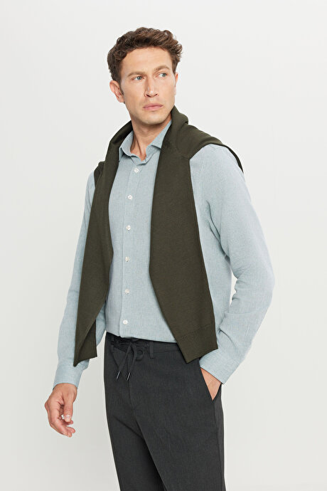 %100 Pamuk Tailored Slim Fit Dar Kesim Klasik Yaka Armürlü Koyu Yeşil Gömlek resmi