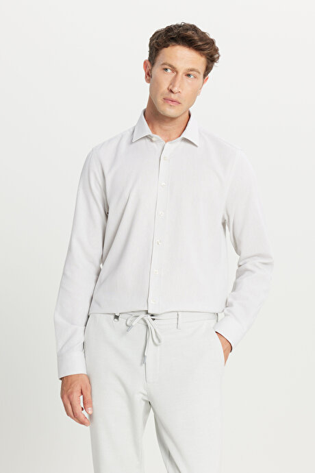 %100 Pamuk Tailored Slim Fit Dar Kesim Klasik Yaka Armürlü Taş Gömlek resmi