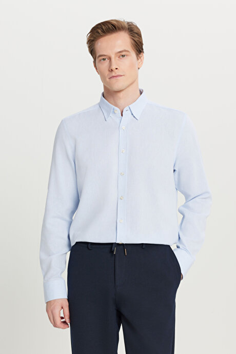 %100 Pamuklu Slim Fit Gizli Düğmeli Yaka Armürlü Açık Mavi Gömlek resmi