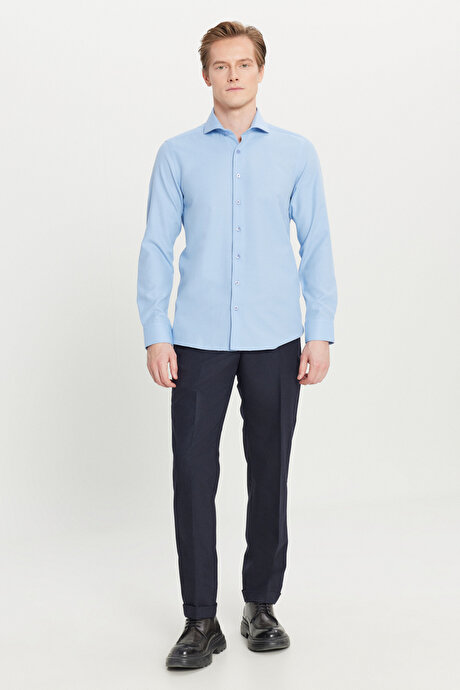 Pamuklu Oxford Tailored Slim Fit Dar Kesim Küçük İtalyan Yaka Armürlü Açık Mavi Gömlek resmi
