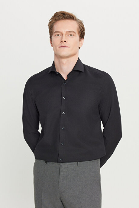 Pamuklu Oxford Tailored Slim Fit Dar Kesim Küçük İtalyan Yaka Armürlü Siyah Gömlek resmi