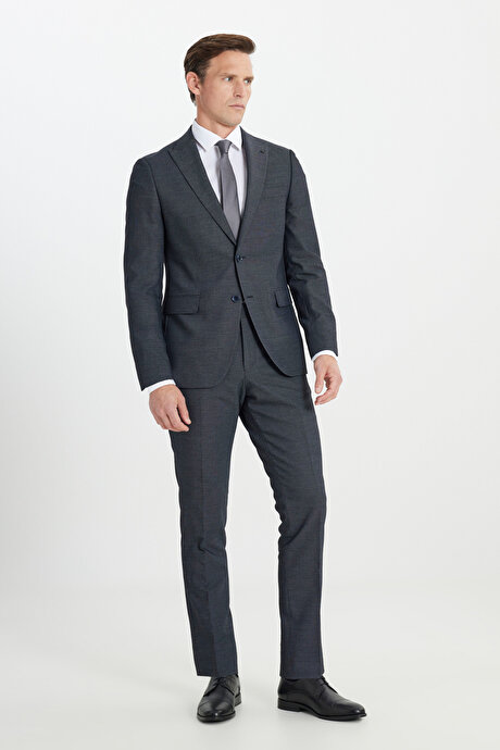 Yün Slim Fit Dar Kesim Kırlangıç Yaka Desenli Kapak Cepli Lacivert-Beyaz Takım Elbise resmi