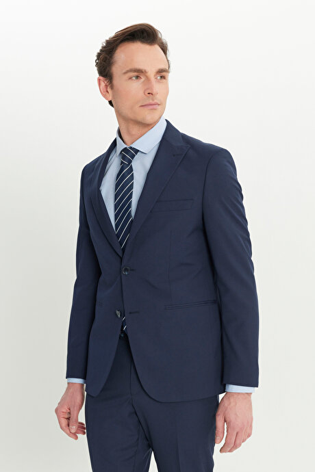 Slim Fit Dar Kesim Kırlangıç Yaka Kapak Cepli Çizgili Esnek Lacivert Takım Elbise resmi