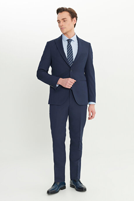 Slim Fit Dar Kesim Kırlangıç Yaka Kapak Cepli Çizgili Esnek Lacivert Takım Elbise resmi