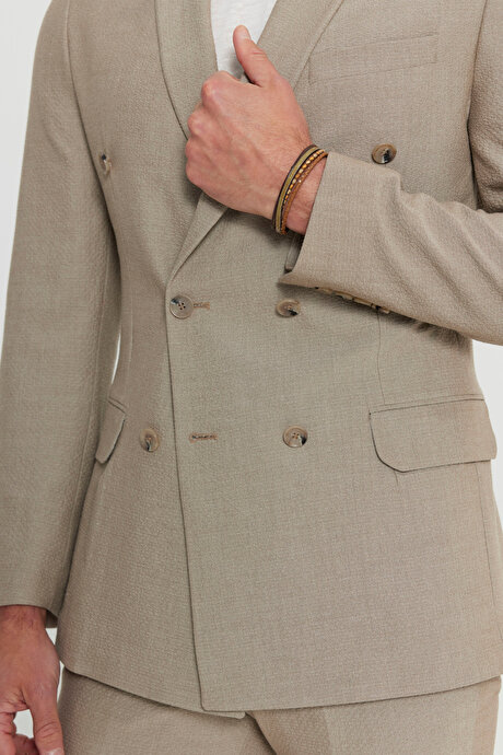 Slim Fit Dar Kesim Kırlangıç Yaka Torba Cepli Esnek Kruvaze Bej Takım Elbise resmi