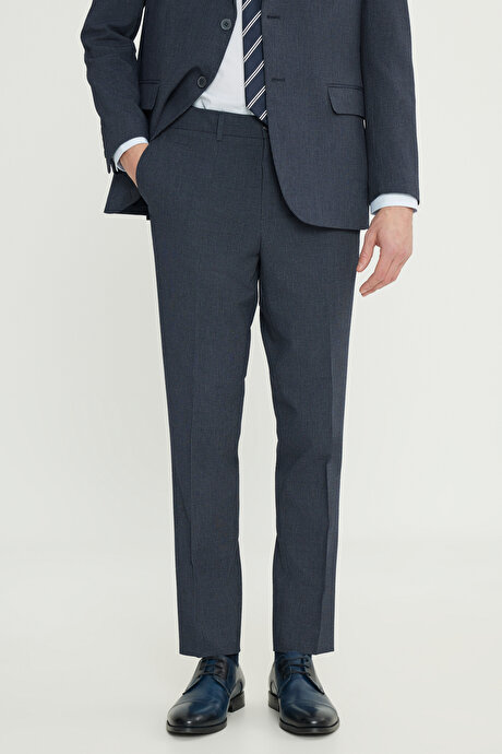 Slim Fit Dar Kesim Kırlangıç Yaka Çizgili Gofre Desenli Kapak Cepli Lacivert Takım Elbise resmi