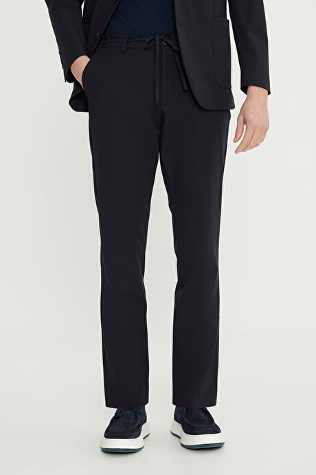 Slim Fit Dar Kesim Kırlangıç Yaka Torba Cepli Esnek Lacivert Takım Elbise resmi