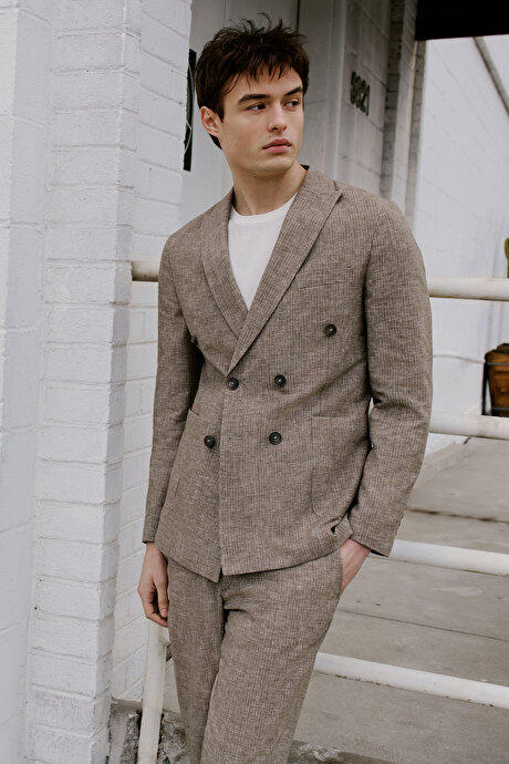 Keten Slim Fit Dar Kesim Kırlangıç Yaka Çizgili Torba Cepli Kruvaze Kahverengi Takım Elbise resmi