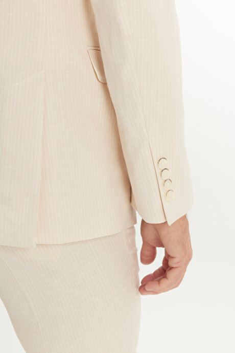 Slim Fit Dar Kesim Kırlangıç Yaka Kapak Cepli Çizgili Esnek Bej Takım Elbise resmi