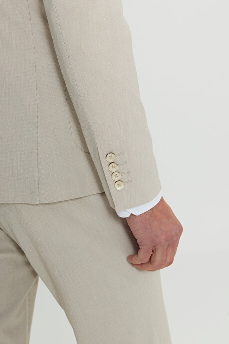 Pamuklu Slim Fit Dar Kesim Kırlangıç Yaka Çizgili Gofre Desenli Torba Cepli Bej Takım Elbise resmi