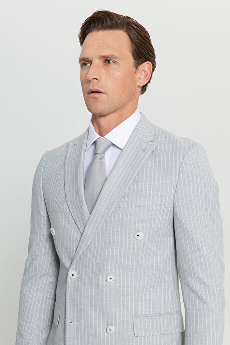 Slim Fit Dar Kesim Kırlangıç Yaka Çizgili Kruvaze Açık Gri Takım Elbise resmi