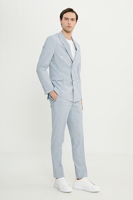 Slim Fit Dar Kesim Kırlangıç Yaka Çizgili Gofre Desenli Kruvaze Lacivert-Beyaz Takım Elbise resmi