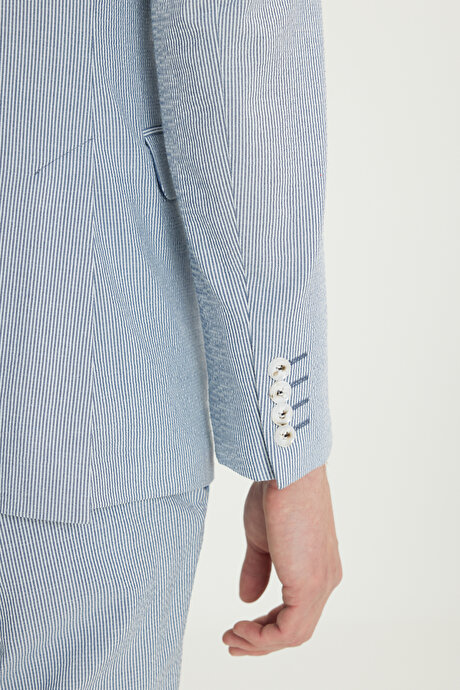 Slim Fit Dar Kesim Kırlangıç Yaka Çizgili Gofre Desenli Kruvaze Lacivert-Beyaz Takım Elbise resmi