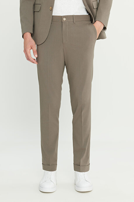 Pamuklu Slim Fit Dar Kesim Kırlangıç Yaka Kapak Cepli Çizgili Esnek Vizon Takım Elbise resmi