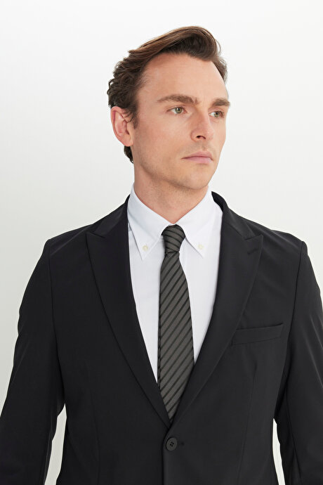 Slim Fit Dar Kesim Mono Yaka Kapak Cepli Esnek Siyah Takım Elbise resmi