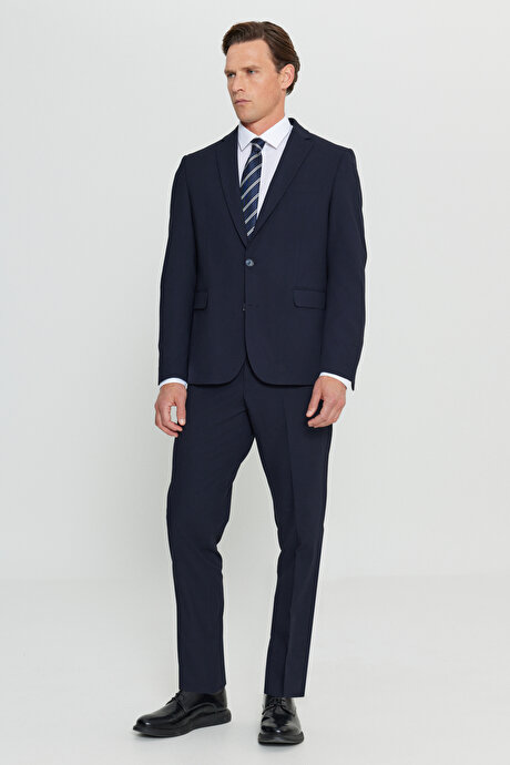 Regular Fit Normal Kesim Mono Yaka Armürlü Kapak Cepli Esnek Lacivert Takım Elbise resmi