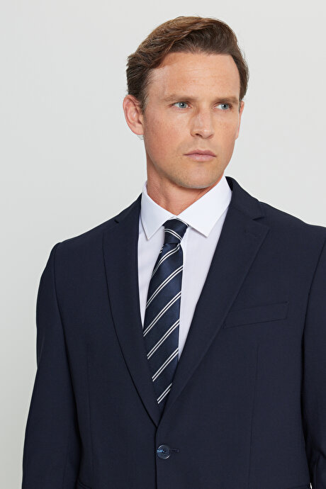 Regular Fit Normal Kesim Mono Yaka Armürlü Kapak Cepli Esnek Lacivert Takım Elbise resmi