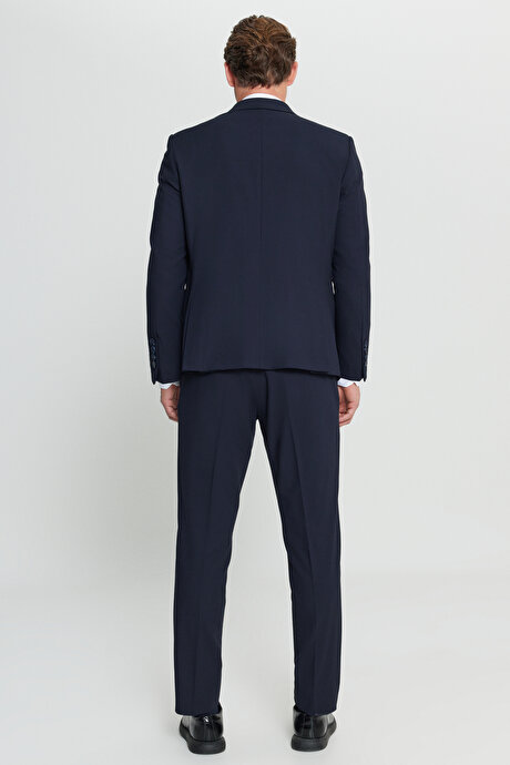 Regular Fit Normal Kesim Mono Yaka Armürlü Kapak Cepli Esnek Lacivert Takım Elbise resmi