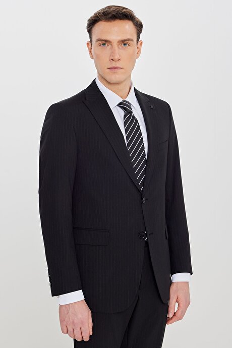 Slim Fit Kırlangıç Yaka Çizgili Kapak Cepli Esnek Siyah-Gri Takım Elbise resmi