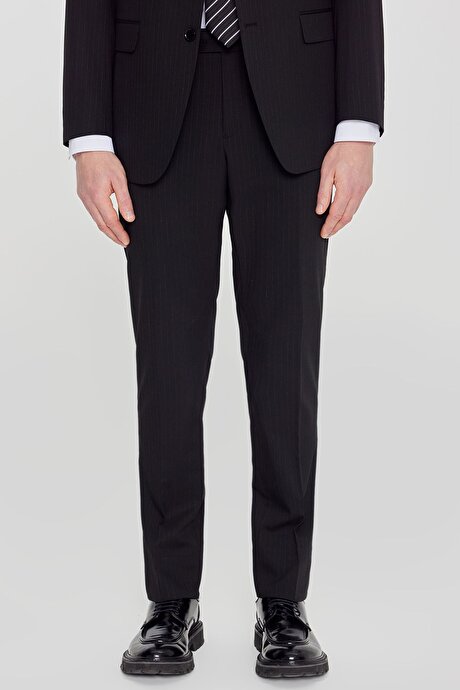 Slim Fit Kırlangıç Yaka Çizgili Kapak Cepli Esnek Siyah-Gri Takım Elbise resmi