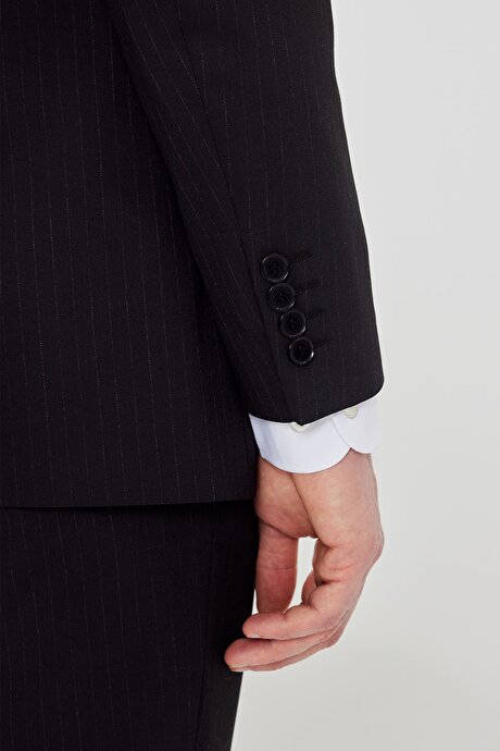 Slim Fit Kırlangıç Yaka Çizgili Kapak Cepli Esnek Siyah-Gri Takım Elbise resmi