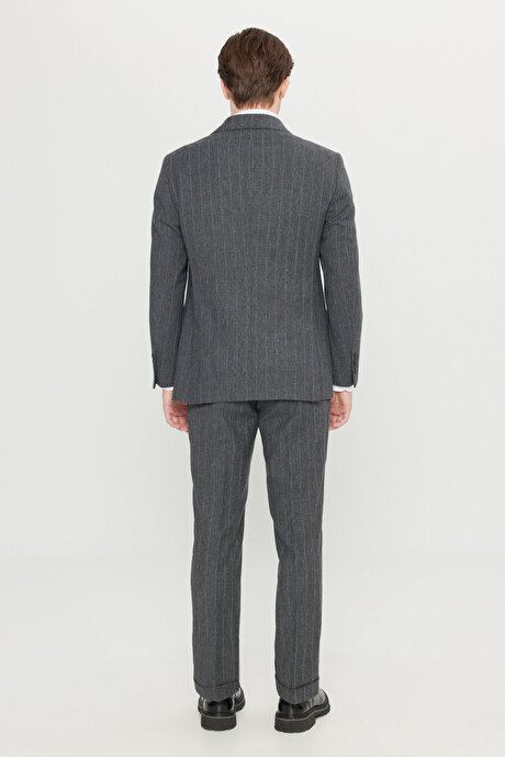 Yünlü Slim Fit Dar Kesim Kırlangıç Yaka Kapak Cepli Çizgili Kruvaze Antrasit Takım Elbise resmi