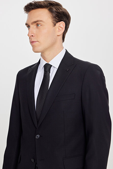 Yünlü Slim Fit Dar Kesim Kırlangıç Yaka Kapak Cepli Esnek Siyah Takım Elbise resmi