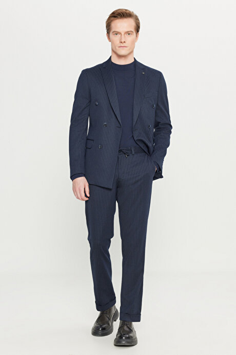 Slim Fit Kırlangıç Yaka Beli Bağlamalı Kapak Cepli Çizgili Kruvaze Lacivert-Beyaz Takım Elbise resmi