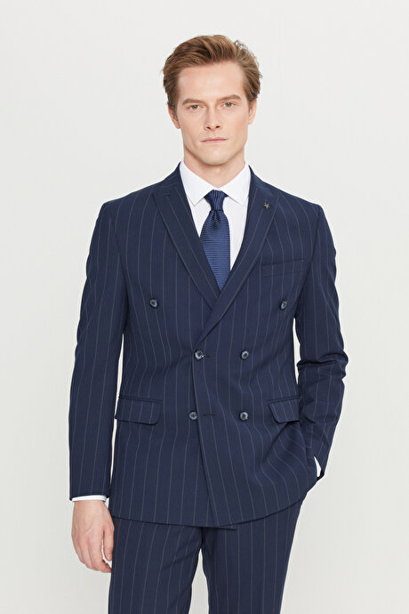 Slim Fit Dar Kesim Kırlangıç Yaka Kapak Cepli Çizgili Kruvaze Lacivert-Gri Takım Elbise resmi