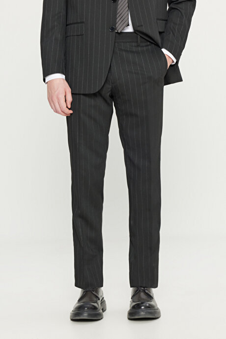 Slim Fit Dar Kesim Kırlangıç Yaka Kapak Cepli Çizgili Esnek Siyah-Gri Takım Elbise resmi