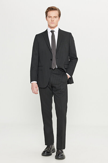 Slim Fit Dar Kesim Kırlangıç Yaka Kapak Cepli Çizgili Esnek Siyah-Gri Takım Elbise resmi