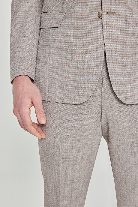 Slim Fit Dar Kesim Kırlangıç Yaka Beli Gizli Lastikli Kapak Cepli Desenli Açık Kahve Takım Elbise resmi