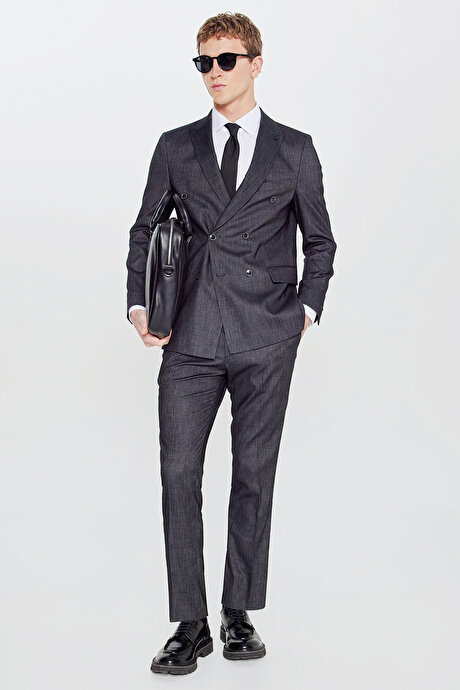 Slim Fit Dar Kesim Kırlangıç Yaka Kapak Cepli Diagonal Desenli Kruvaze Siyah Takım Elbise resmi