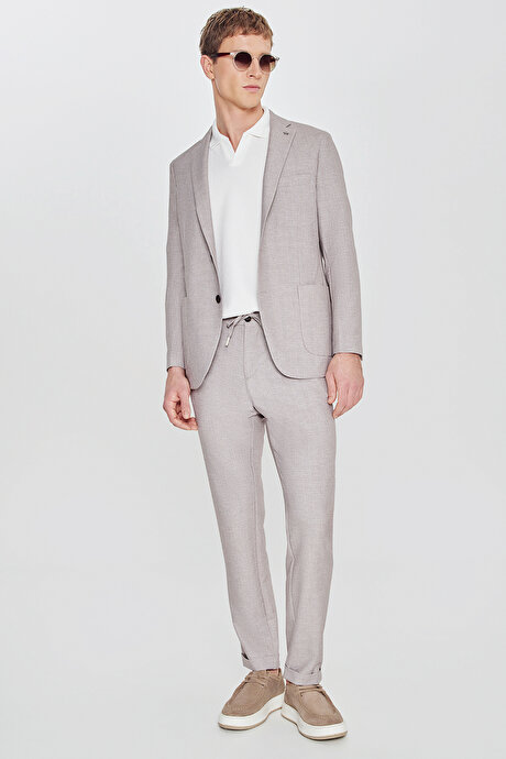 360 Her Yöne Esneyen Slim Fit Dar Kesim Mono Yaka Balıksırtı Desenli Torbalı Bej Takım Elbise resmi