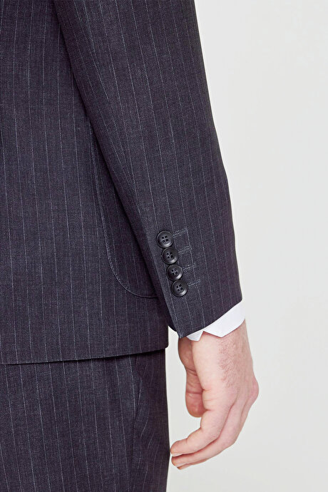 360 Her Yöne Esneyen Slim Fit Dar Kesim Kırlangıç Yaka Taşıma Torbalı Çizgili Siyah Takım Elbise resmi