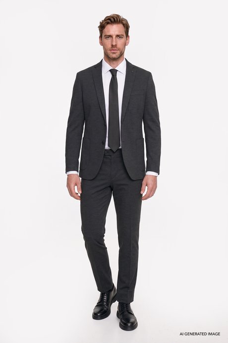 Yumuşak Dokulu Slim Fit Dar Kesim Mono Yaka Torba Cepli Esnek Siyah Takım Elbise resmi