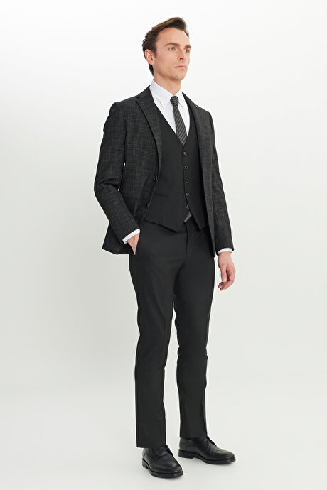 Yünlü Slim Fit Dar Kesim Mono Yaka Kapak Cepli Desenli Yelekli Siyah-Beyaz Yelekli Takım Elbise resmi