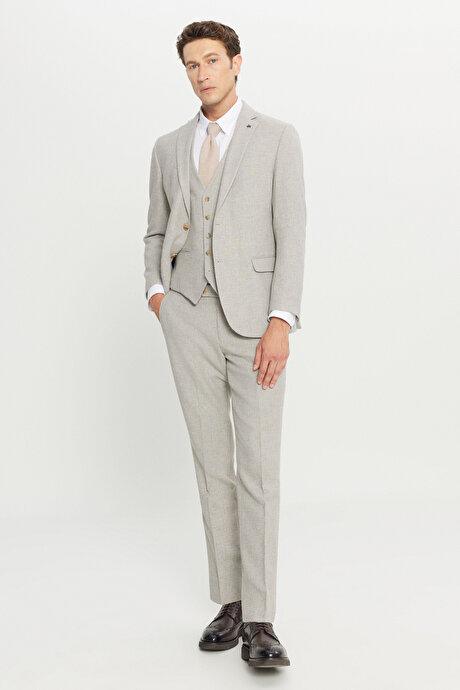 Yünlü Slim Fit Dar Kesim Mono Yaka Kapak Cepli Yelekli Bej Yelekli Takım Elbise resmi