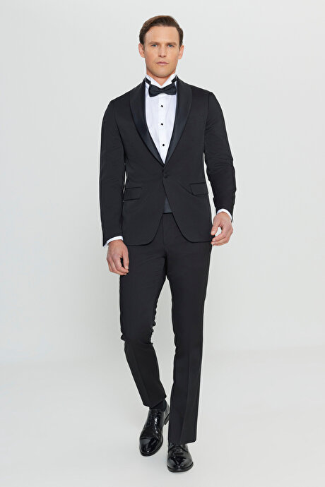 Slim Fit Dar Kesim Çıkma Şal Yaka Armürlü Kapak Cep Siyah Smokin Takım resmi
