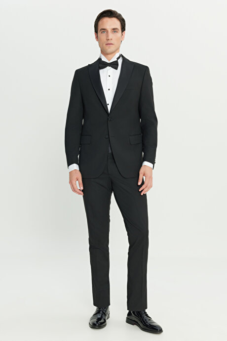 Slim Fit Dar Kesim Çıkma Kırlangıç Yaka Kapak Cepli Siyah Smokin Takım resmi