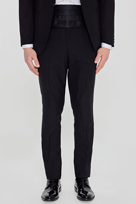 Slim Fit Dar Kesim Çıkma Kırlangıç Yaka Beli Gizli Lastikli Fleto Cepli Damatlık Siyah Smokin Takım resmi
