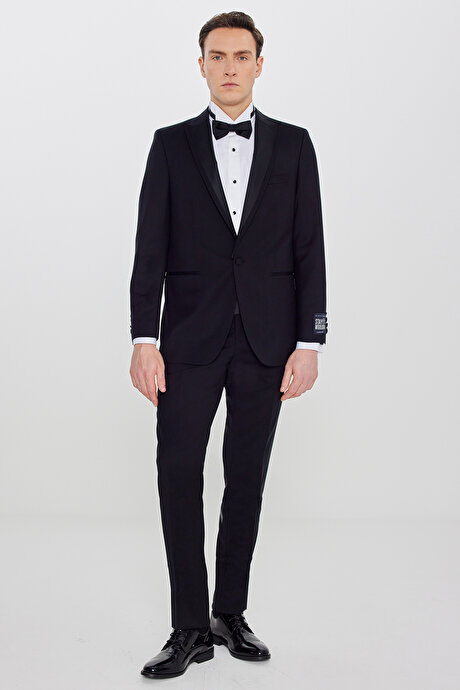 %100 Yün Slim Fit Dar Kesim Çıkma Kırlangıç Yaka Beli Gizli Lastikli Fleto Cepli Siyah Smokin Takım resmi