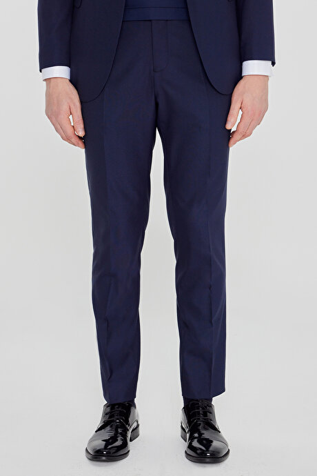 Slim Fit Dar Kesim Çıkma Şal Yaka Beli Gizli Lastikli Kapak Cepli Armürlü Lacivert Smokin Takım resmi