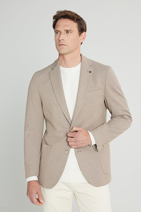 Slim Fit Dar Kesim Mono Yaka Armürlü Torba Cepli Bej Ceket resmi