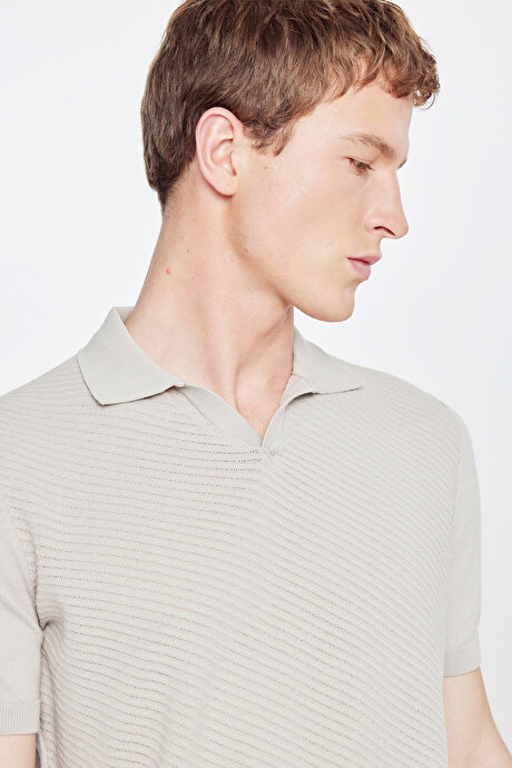 %100 Pamuk Standart Fit Normal Kesim Polo Yaka Desenli Triko Gri Tişört resmi