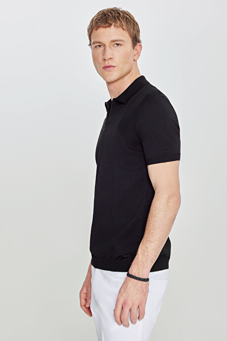 Standart Fit Normal Kesim Polo Yaka Jakarlı Triko Siyah Tişört resmi